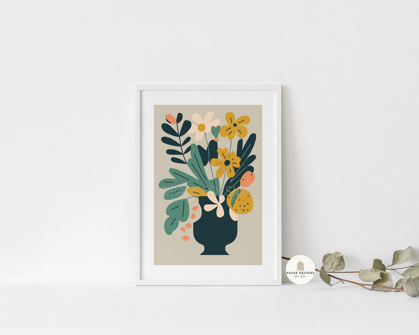 a picture of a vase of flowers on a shelf