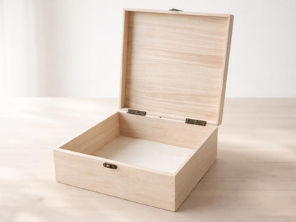 Personalised Engraved Wedding Venue Wooden Memory Box - Keepsake Gift